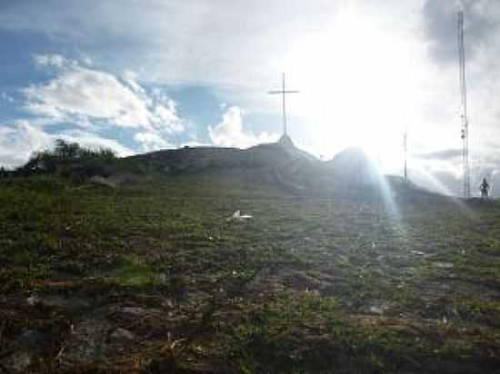 GIRAU DO PONCIANO-AL-CRUZEIRO NO MORRO DA SANTA CRUZ DA BOA VISTA-FOTO:ALEXANDRE DE OLIVEIRA  - GIRAU DO PONCIANO - AL