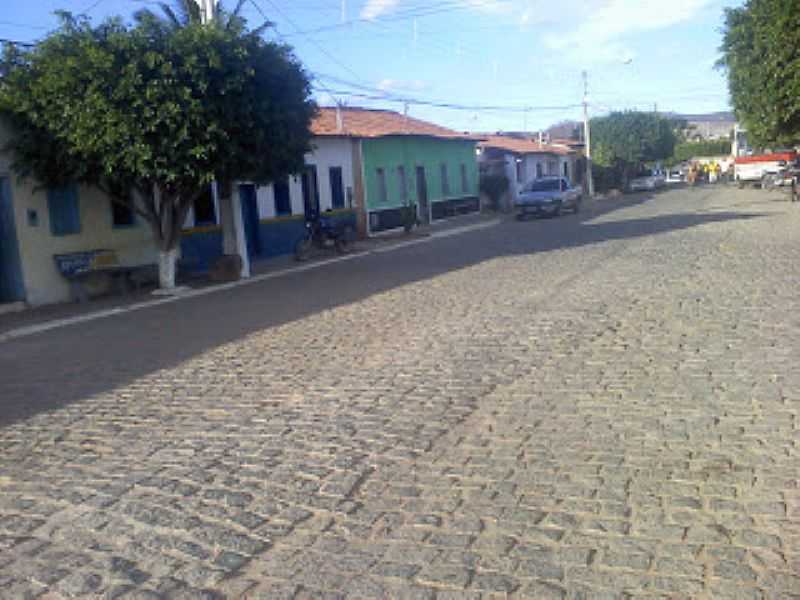 MIRANTE-BA-CASARIO EM RUA CENTRAL-FOTO:MIRANTE-BAHIA.BLOGSPOT.COM.BR - MIRANTE - BA