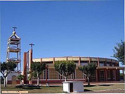 MATRIZ DO SAGRADO CORAO DE JESUS-FOTO:VICENTE A. QUEIROZ - CAMPO ER - SC
