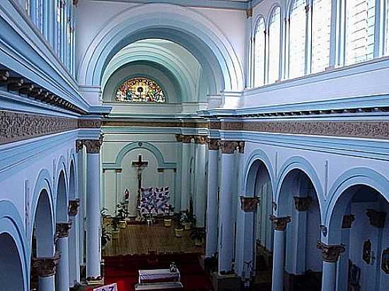 INTERIOR DA IGREJA DE SO PAULO APSTOLO EM CAPINZAL-FOTO:THIAGO DAMBROS - CAPINZAL - SC