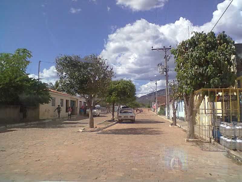 MOCAMBO-BA-AVENIDA PRINCIPAL-FOTO:EVIRANDI AURIOVANE XAVIER GAMA GAMA - MOCAMBO - BA