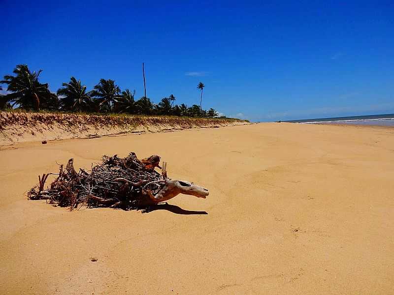 MOGIQUIABA-BA-PRAIA DE MOGIQUIABA-FOTO:BELMONTEBAHIA.COMMOGIQUICABA  - MOGIQUIABA - BA