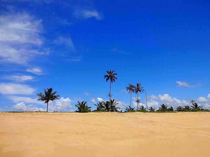 MOGIQUIABA-BA-PRAIA DE MOGIQUIABA-FOTO:BELMONTEBAHIA.COMMOGIQUICABA - MOGIQUIABA - BA