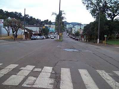 AV.SANTA CATARINA-FOTO:EDI VIERO  - CORONEL FREITAS - SC