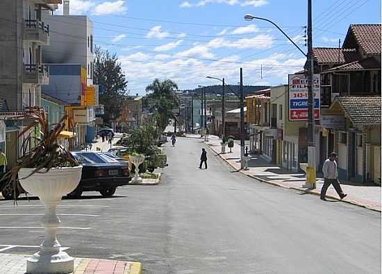 AVENIDA CENTRAL DE CORREIA PINTO-SC - CORREIA PINTO - SC