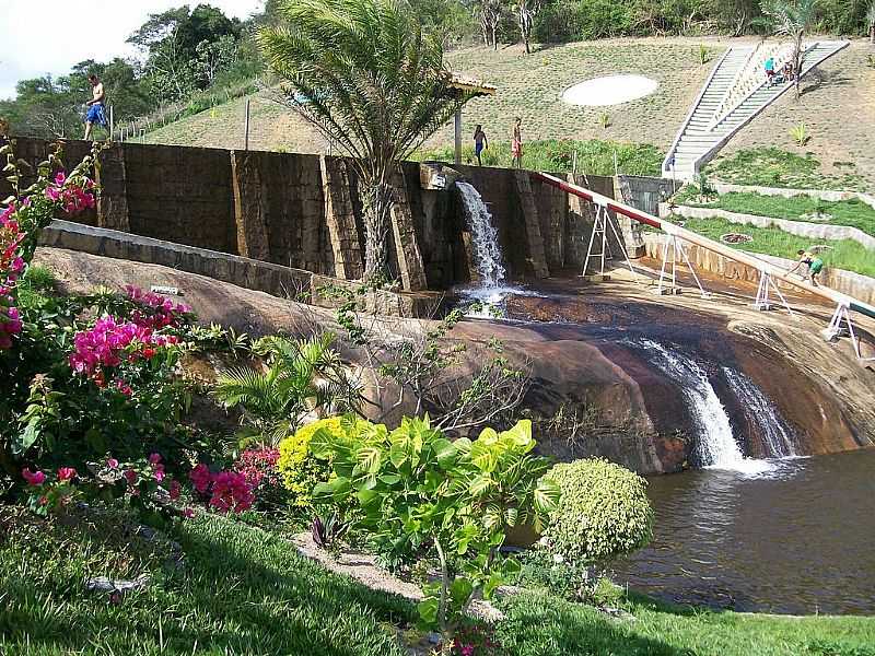 MONTE CRUZEIRO-BA-RODA DGUA-FOTO:IURI PEIXOTO - MONTE CRUZEIRO - BA