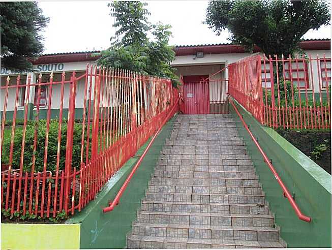 ESCOLA BSICA PRESIDENTE THEODURETO DE FARIA SOUTO, POR ALCIMAR LUIZ CALLEGARI - DIONSIO CERQUEIRA - SC