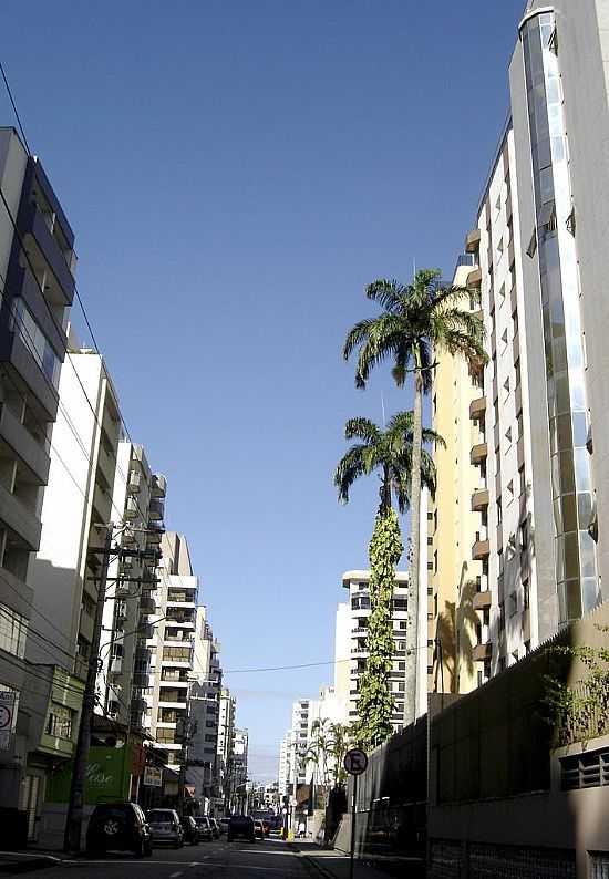 FLORIANPOLIS-SC-RUA CENTRAL DA CIDADE-FOTO:ANDR BONACIN - FLORIANPOLIS - SC