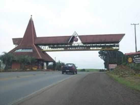 PORTAL DE ENTRADA DE FRAIBURGO-FOTO:THIAGO DAMBROS - FRAIBURGO - SC