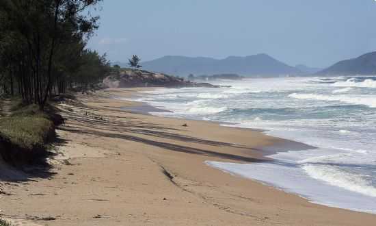 PRAIA DA GAMBOA, POR DARLAN RAYMUNDO - GAROPABA - SC