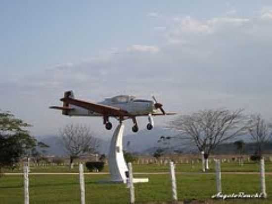 CLUB DE AEROMODELISMO EM GASPAR-FOTO:ANGELO CARLOS RONCHI - GASPAR - SC