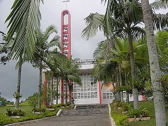 PRAA E IGREJA DO SAGRADO CORAO DE JESUS EM GRAVATAL-SC-FOTO:ELISEO CARLOS MARTN - GRAVATAL - SC