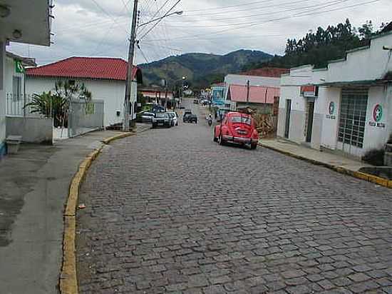 RUA ENG.ANNES GUALBERTO EM GRAVATAL-SC-FOTO:JORGE LEONARDO NESI - GRAVATAL - SC