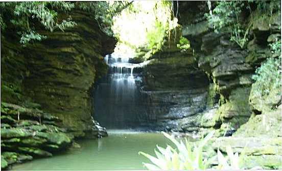 CASCATA V ENOY VIEIRA LEAL NA ROCINHA, POR MR. LUNARDI LEAL - GUAT - SC