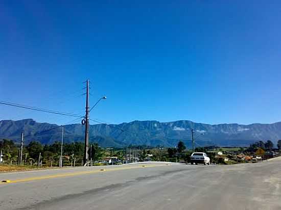 ENCOSTAS DA SERRA GERAL DO GUAT-FOTO:GABRIEL Z. GUEDES - GUAT - SC