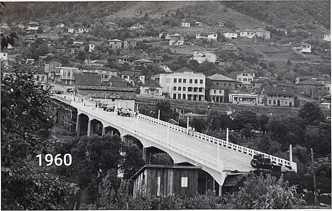 15 DE FEVEREIRO DE 1960 PONTE SOBRE O RIO DO PEIXE, POR ALCIMAR LUIZ CALLEGARI - HERVAL D OESTE - SC