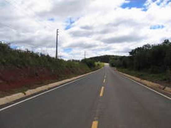 RODOVIA EM IBICU-FOTO:LUCIANO R OLIVEIRA - IBICU - SC