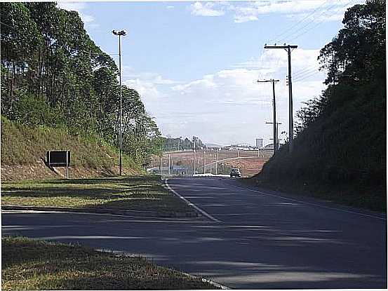 IARA-SC-TREVO DE ACESSO-FOTO:JOS CARMINATTI - IARA - SC