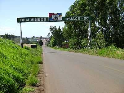 ENTRADA DE IPUAU-FOTO:EVANDRINHO_FALABRETT  - IPUAU - SC