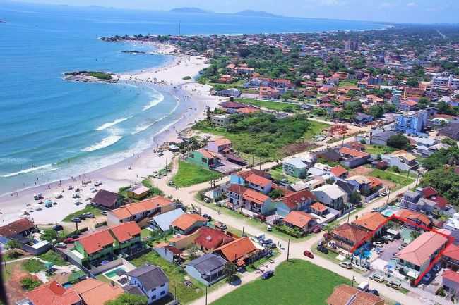 BALNERIO  ITAPEMA DO NORTE. ITAPO SC.  AS 3 PEDRAS. E O RESIDENCIAL CARAVELA., POR LIDIA HAMAD - ITAPO - SC