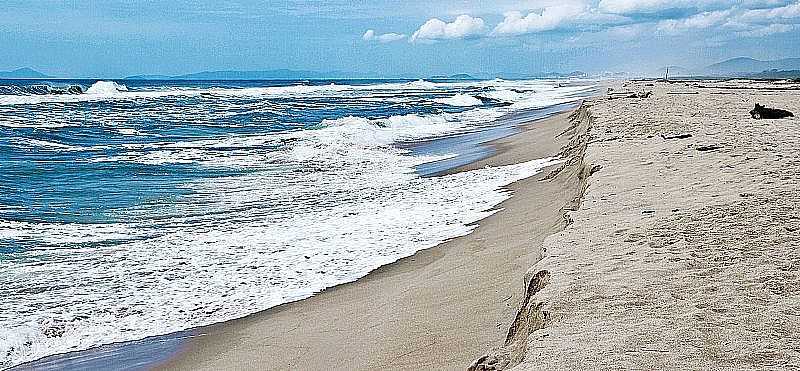 PRAIA DA BARRA DO ITAPOCU - ITAPOCU - SC