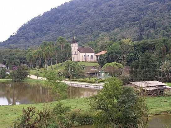 VILA DE ITOUPAVA-FOTO:HELCIO HERMES HOFFMA  - ITOUPAVA - SC