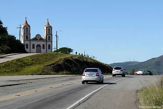 IGREJA NA RODOVIA BR-101 EM LAGUNA-SC-FOTO:GERMANO SCHR - LAGUNA - SC