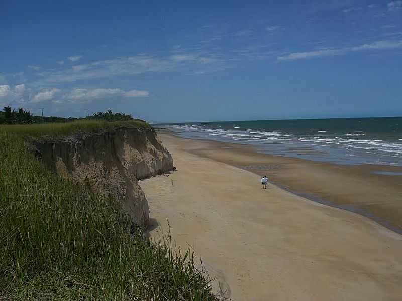 MUCURI-BA-PRAIA COSTA DOURADA-FOTO:LANA MARIA MIRANDA - MUCURI - BA