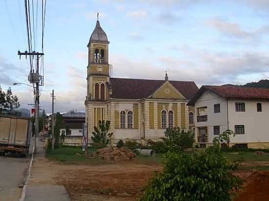 IGREJA SENHOR BOM JESUS NO CENTRO DE MAJOR GERCINO-SC-FOTO:JOS CARMINATTI - MAJOR GERCINO - SC