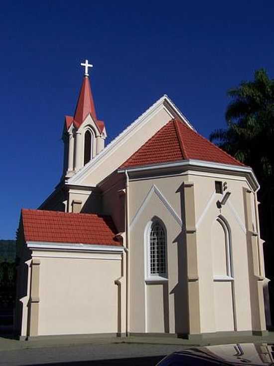 IGREJA EM MASSARANDUBA-SC-FOTO:HELCIO HERMES HOFFMA - MASSARANDUBA - SC