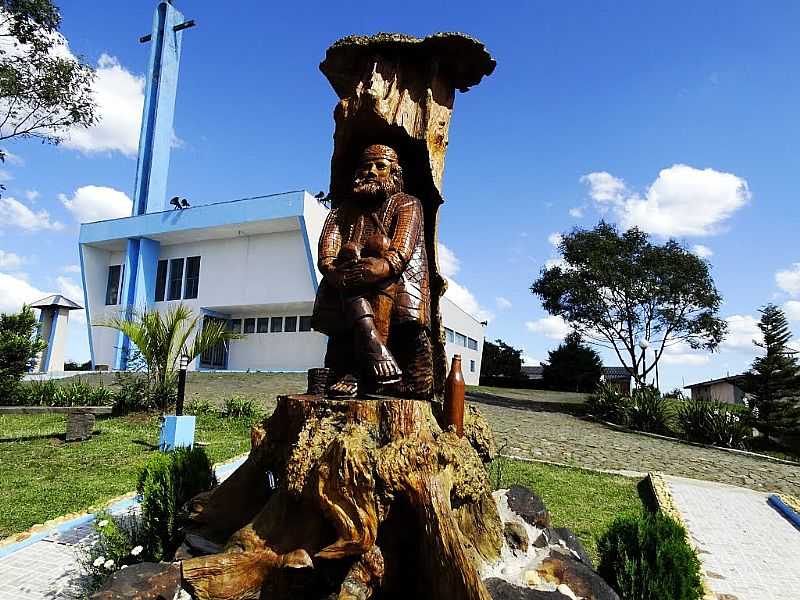 MATOS COSTA-SC-MONUMENTO EM HOMENAGEM AO CENTENRIO DO CONTESTADO-FOTO:MAURO WUNDERLICH - MATOS COSTA - SC