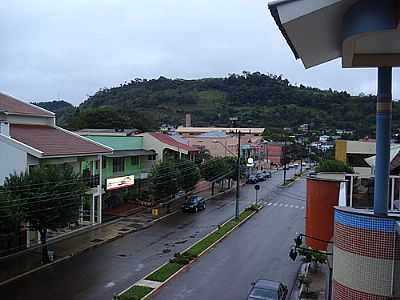 CENTRO POR DOUGLAS KONIG JUNKES - MONDA - SC