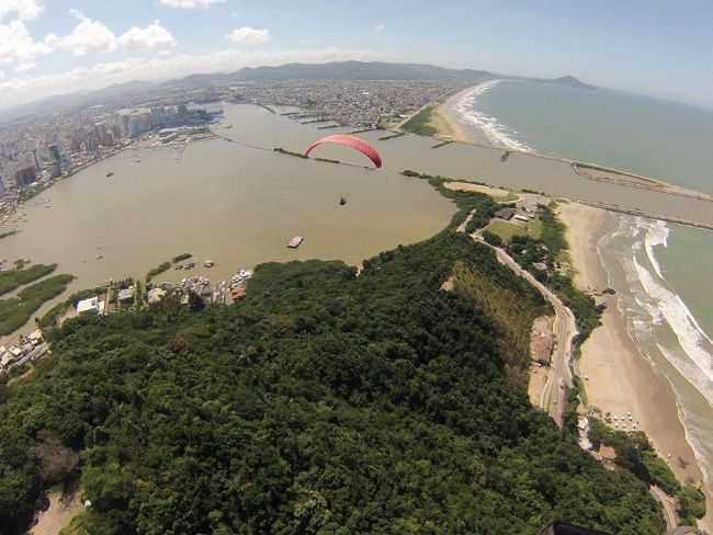 RUA TOM JOAO VENTUR 48, FUNDOS, POR WILSON MARIA CORSINO - NAVEGANTES - SC