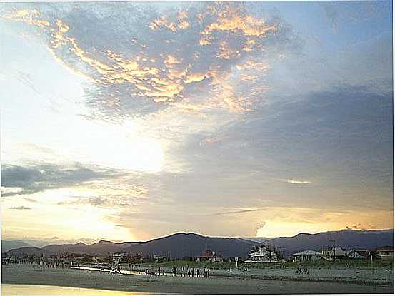 PALHOA-SC-ENSEADA DA PINHEIRA-FOTO:CHICRALA - PALHOA - SC