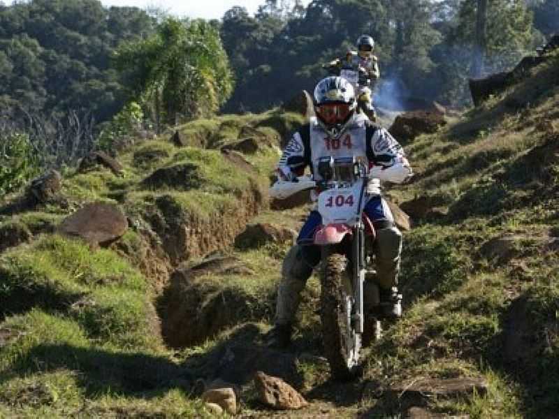 TRILHAS DE MOTOS, QUADRICICLOS E JEEPES - PAPANDUVA - SC