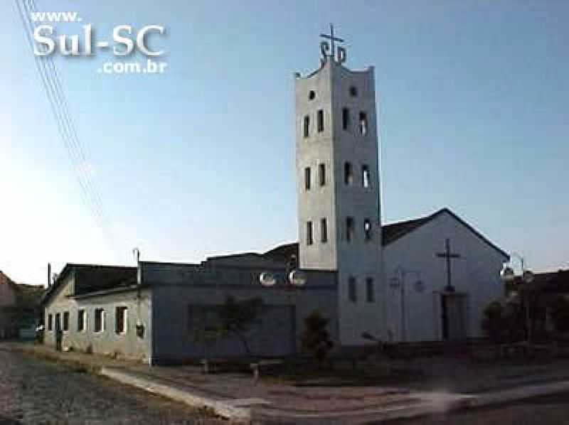 PASSO DE TORRES-SC-IGREJA MATRIZ-FOTO:BRENNER W. C. - PASSO DE TORRES - SC