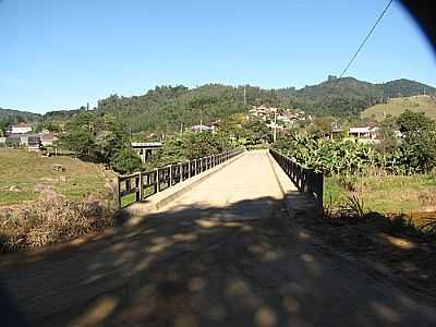 PONTE-FOTO:--- GABRIEL BIANCO -  - PEDRAS GRANDES - SC