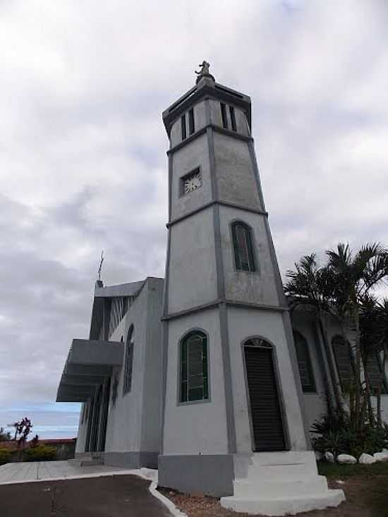 CAMPANRIO DA IGREJA DE SO JOO BATISTA NA ARMAO EM PENHA-SC-FOTO:SIDNEI RECCO - PENHA - SC