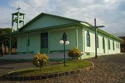 IGREJA NO INTERIOR-FOTO:AURI BRANDO - PERITIBA - SC