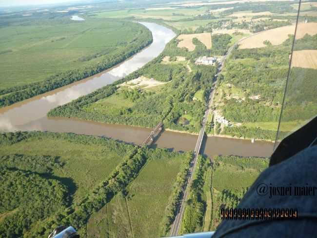 FOZ DO RIO TIMB NO RIO IGUAU EM POO PRETO - SC, POR EDSON THADEU - POO PRETO - SC