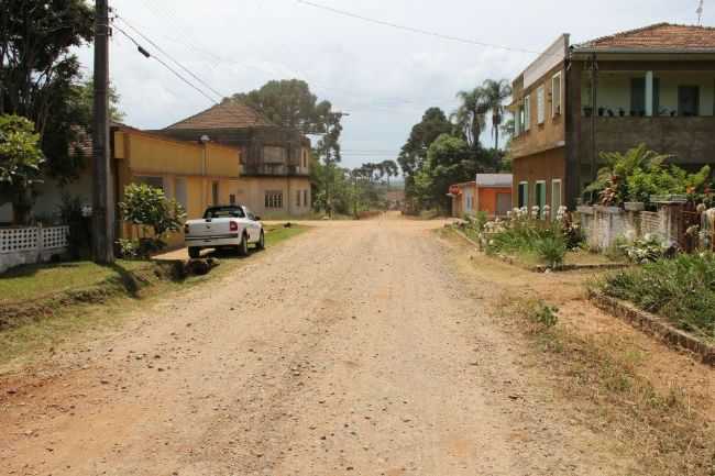 RUA MAFRA EM POO PRETO - SC, POR EDSON THADEU ROGRIO MALLMANN - POO PRETO - SC