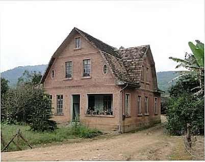 CASAS TPICAS ALEMS, POR EDEMAR CARLOS HEBLING - POMERODE - SC
