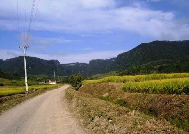 SERRA GERAL DE RIO NOVO POUSO REDONDO SC., POR ANTONIO SIEBERT DOS SANTOS - POUSO REDONDO - SC