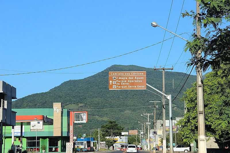 PRAIA GRANDE-SC-A CAMINHO DOS CNYONS-FOTO:GILBERTO DE BONA - PRAIA GRANDE - SC