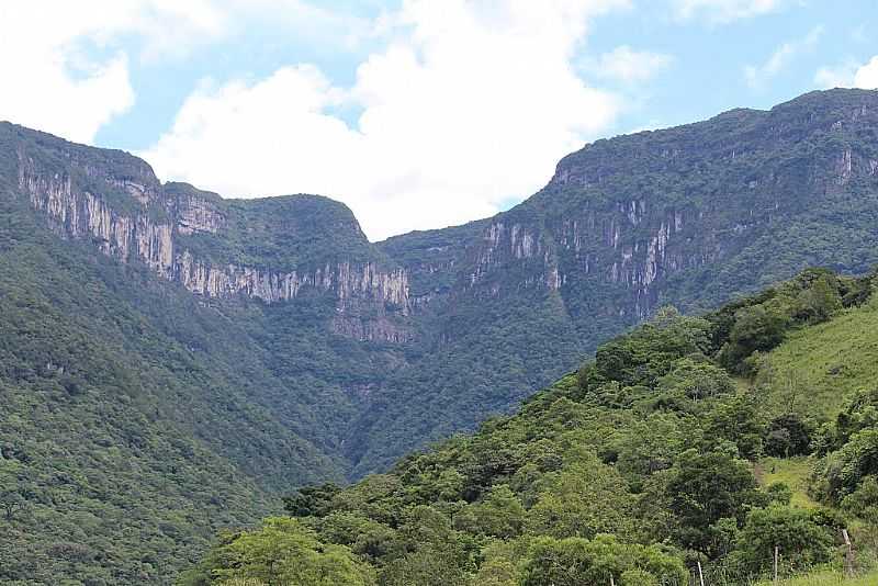 PRAIA GRANDE-SC-CANYON NDIOS COROADOS-FOTO:ZENRIO PIANA - PRAIA GRANDE - SC