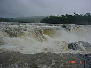 QUEDAS DE SALTO SAUDADES - QUILOMBO - SC