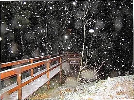 NEVE CHEGOU(07/2013) EM RANCHO QUEIMADO-SC-FOTO:SYLMO ANDERSON DA SILVA - RANCHO QUEIMADO - SC