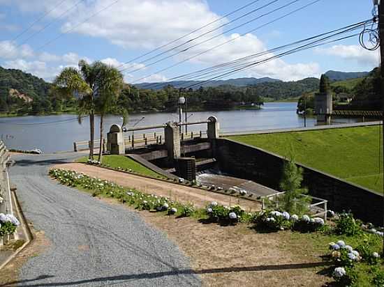 BARRAGEM  RIO BONITO-FOTO:CARLOS C. NASATO - RIO BONITO - SC