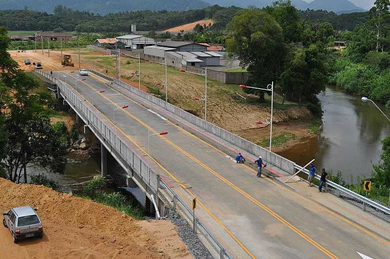 IMAGENS DA CIDADE DE RIO DOS CEDROS - SC FOTO PREFEITURA MUNICIPAL - RIO DOS CEDROS - SC