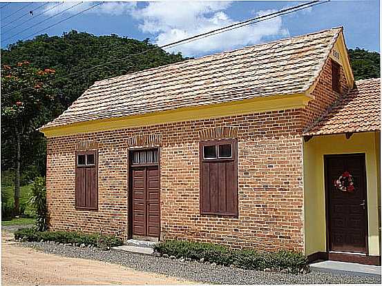 RODEIO-SC-CASA HISTRICA DE 1909-FOTO:CARLOS C. NASATO - RODEIO - SC